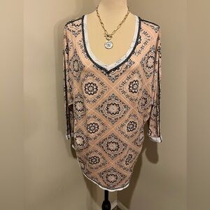 Boho Jane Peach, oversized, dolman sleeve v neck bandana-pattern tee, size Large